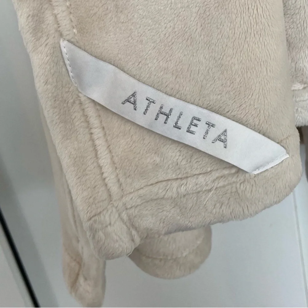 🍁Athleta Fleece Blanket “Double Cozy Karma” 54x70